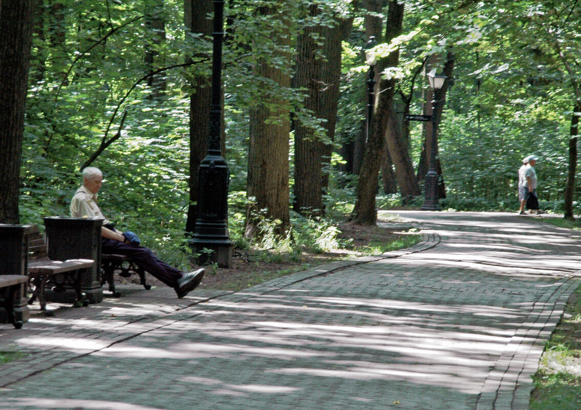 На пенсии. - Борис Бутцев