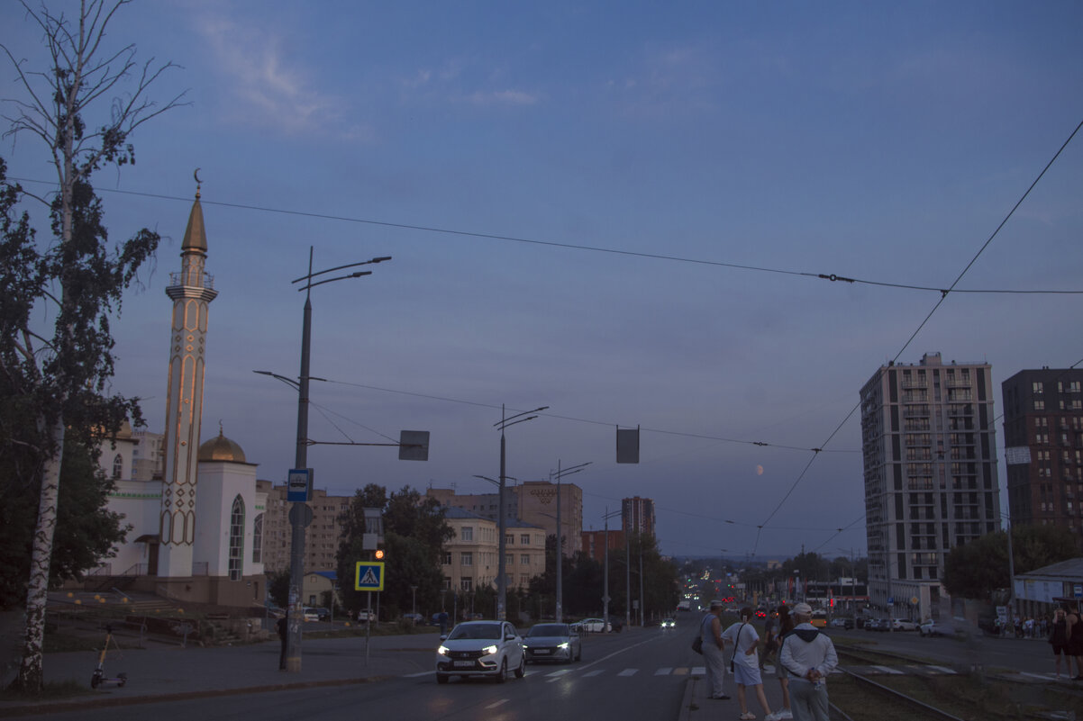 Август, ИЖЕВСК, улица Карла Маркса - Владимир Максимов