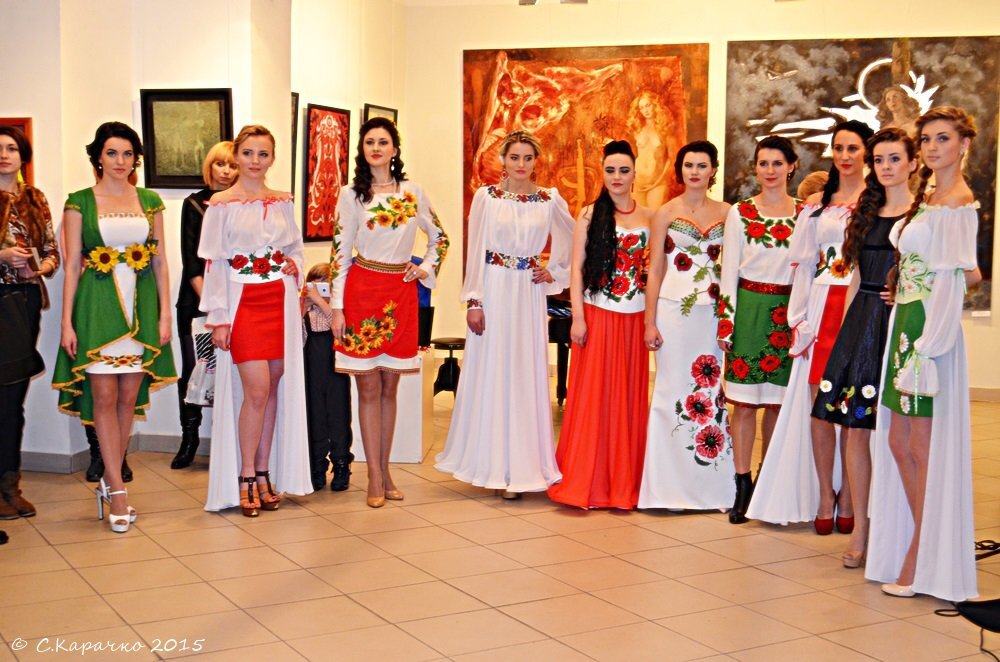 театр моди - Степан Карачко