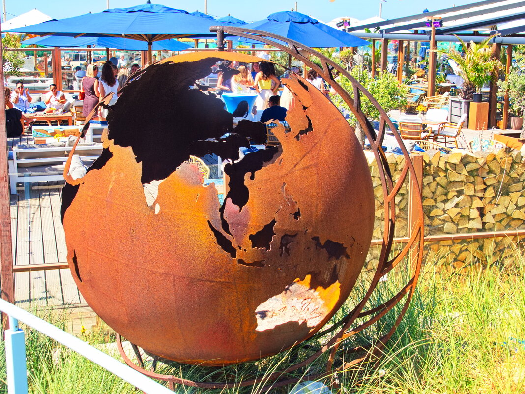 *** - Witalij Löwin