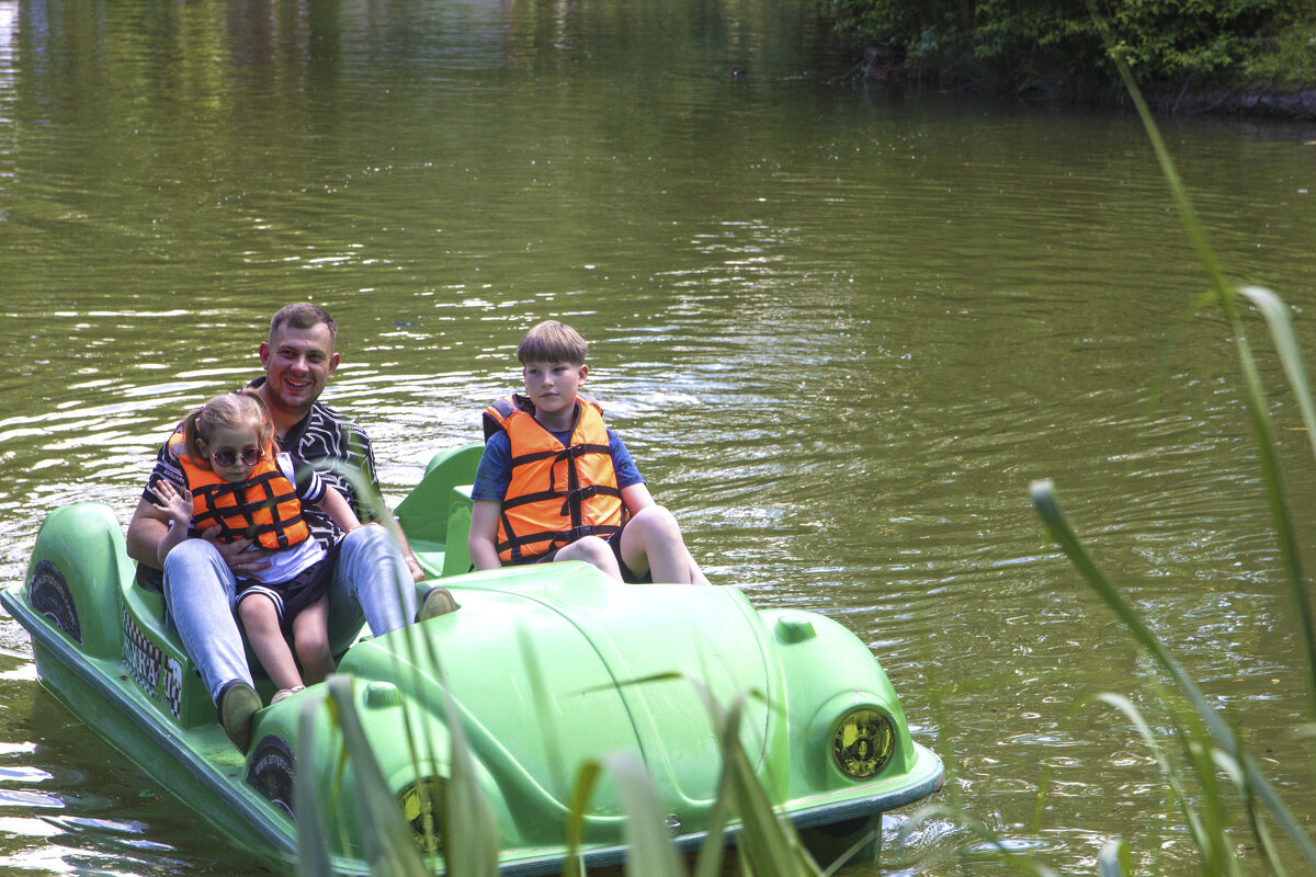На катамаране - Валентин Семчишин