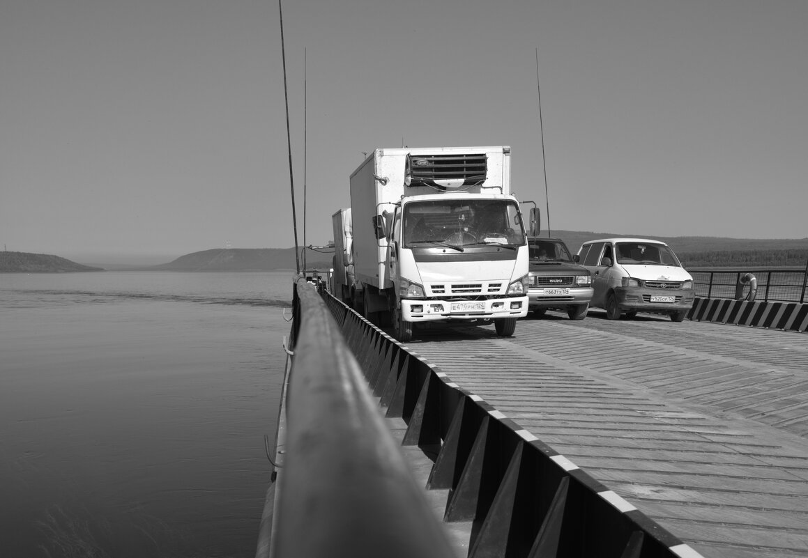 На пароме - Сергей Шаврин