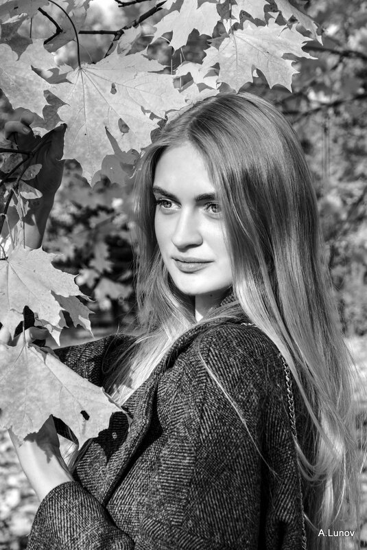 "Осень она не спросит,осень она придет..." - Anatoly Lunov