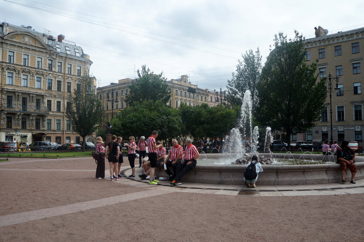 в Ново-манежном сквере - zavitok *