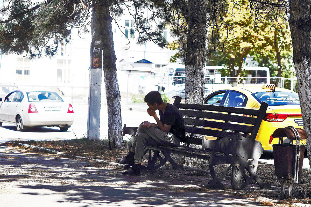 Тень и машины - Юрий Гайворонскiий Тень и машины - Юрий Гайворонскiий