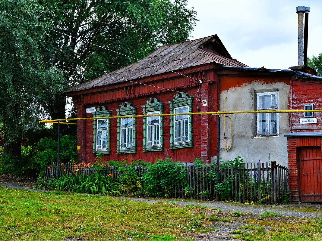 Алатырь. Дом по ул. Комсомола 95. - Пётр Чернега Алатырь. Дом по ул. Комсомола 95. - Пётр Чернега