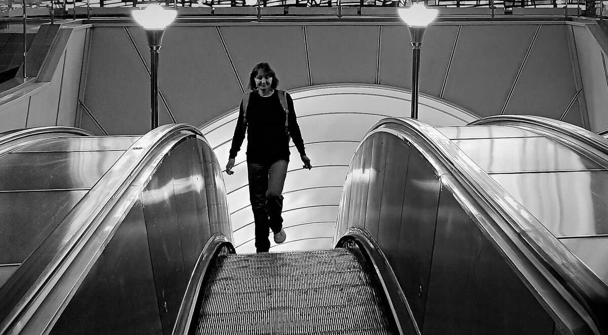 ВНИЗ - Виктор Никитенко ВНИЗ - Виктор Никитенко