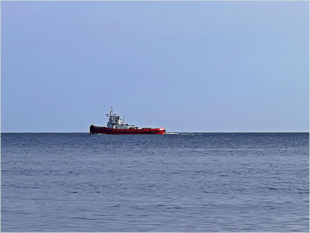 Корабль вдали. - Валерия Комова