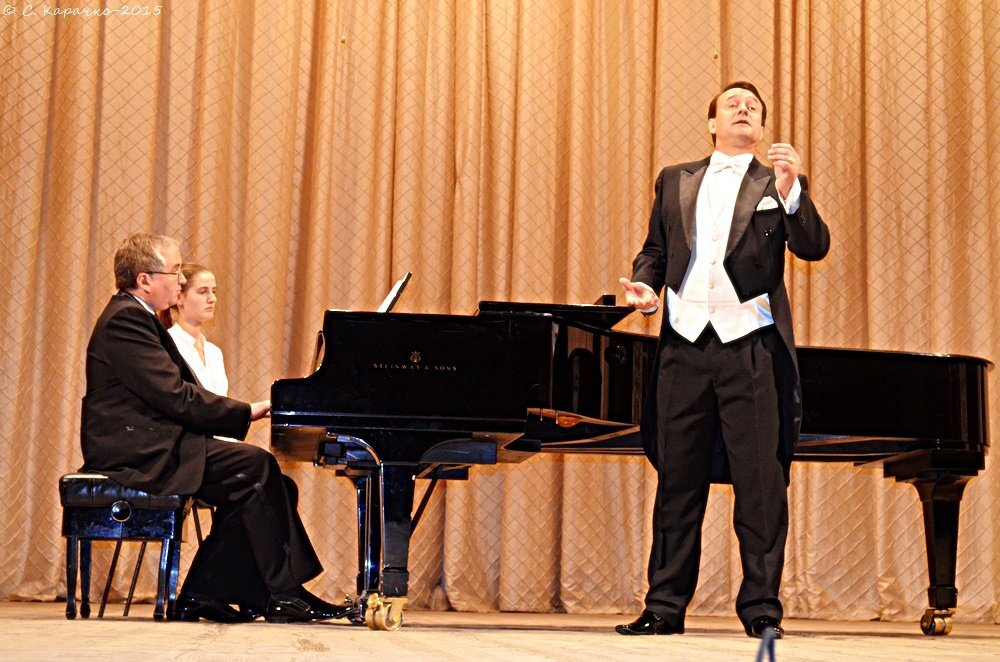 Іван Дерда, заслужений артист України - Степан Карачко