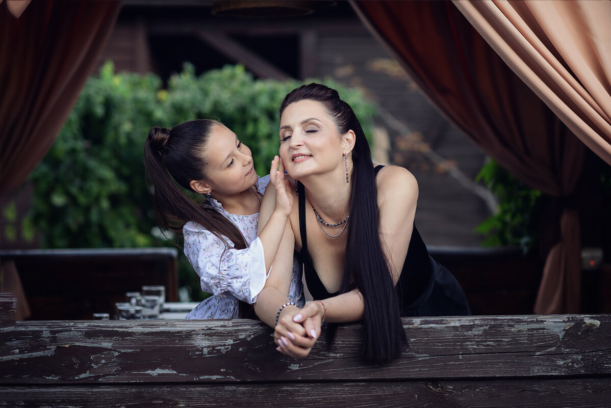 Мамина дочка - Лилия .