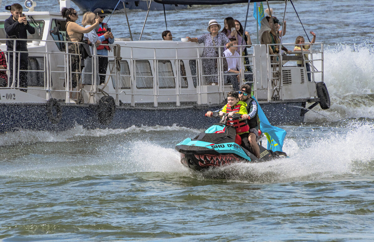 Акула, вперёд! - Андрей Жданов