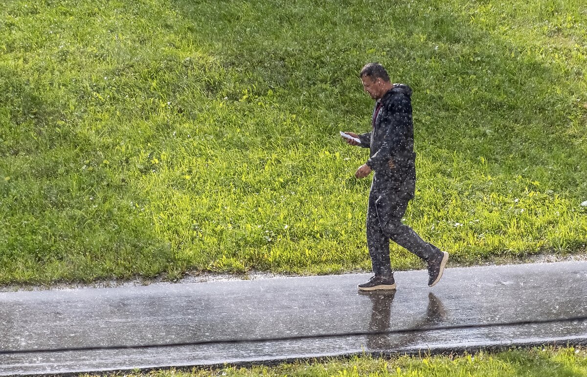 И дождь не помеха - Валерий Иванович