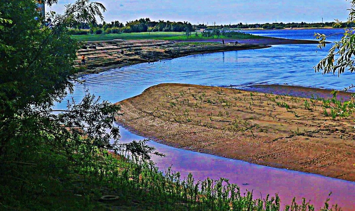 Август...Река Юганская Обь обмелела! - Владимир 