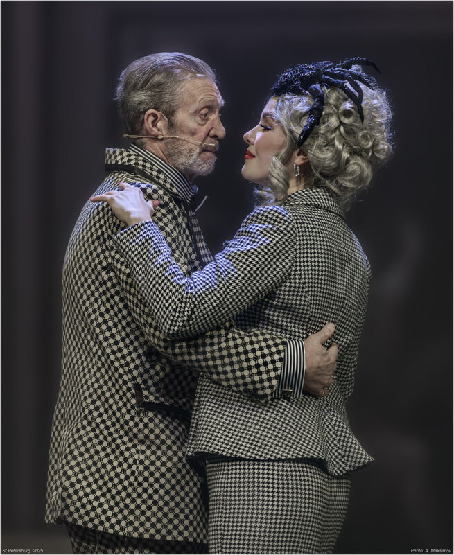 Актёры Анатолий Дубанов в роли Альфреда Дулиттла и Ирина Муртазаева в роли миссис Хиггинс. - Александр Максимов Актёры Анатолий Дубанов в роли Альфреда Дулиттла и Ирина Муртазаева в роли миссис Хиггинс. - Александр Максимов