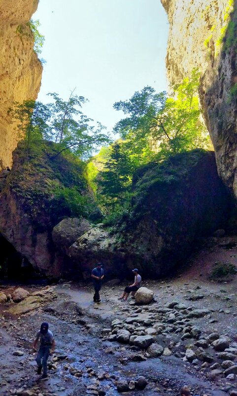 Одно из ущелий в Дагестане - Марина Виноградова