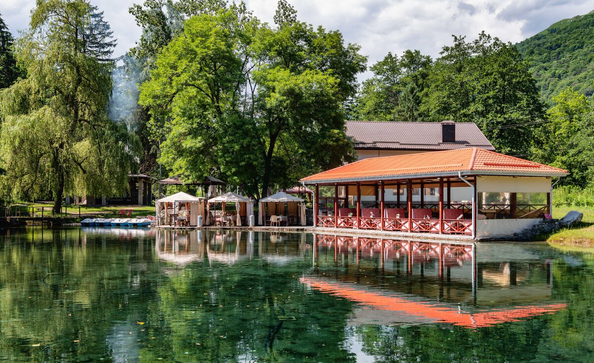 Кафе на воде - Константин Бобинский