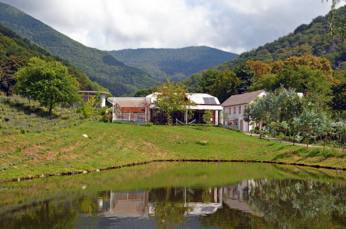 Горы и озеро - Сергей М Горы и озеро - Сергей М