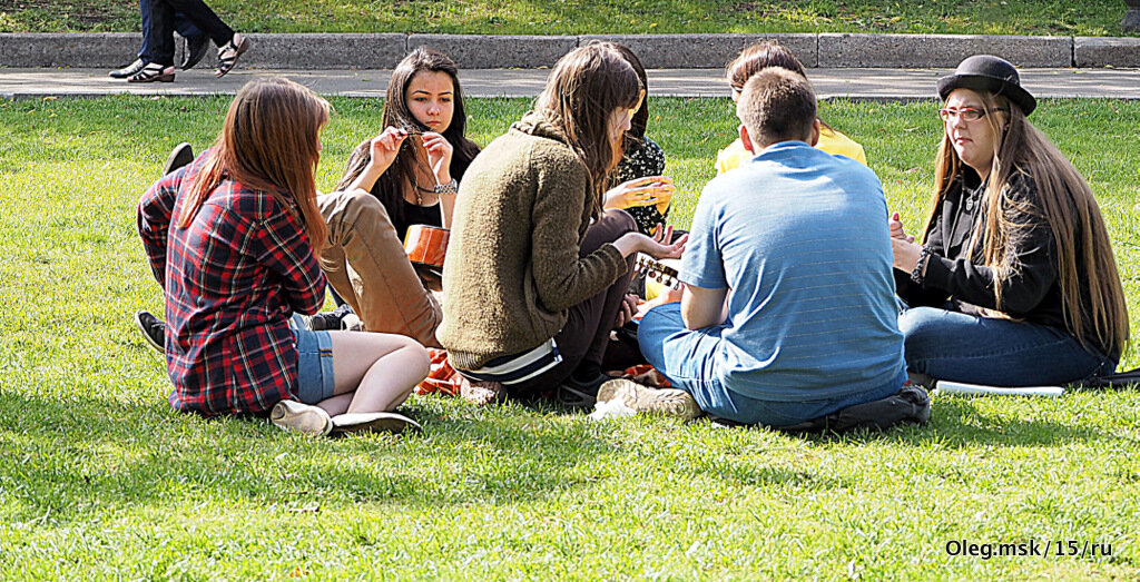 на травке - Олег Лукьянов