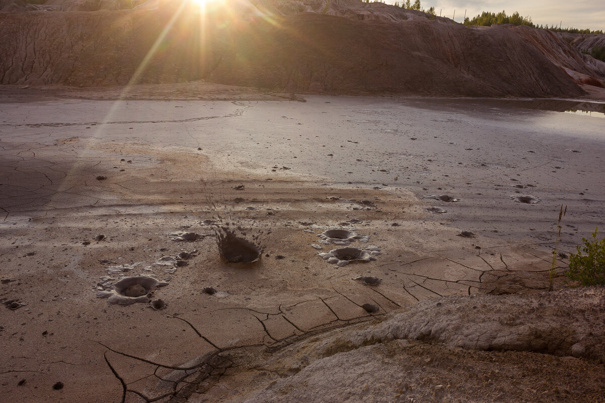 Рождение нового кратера - Дмитрий Костоусов