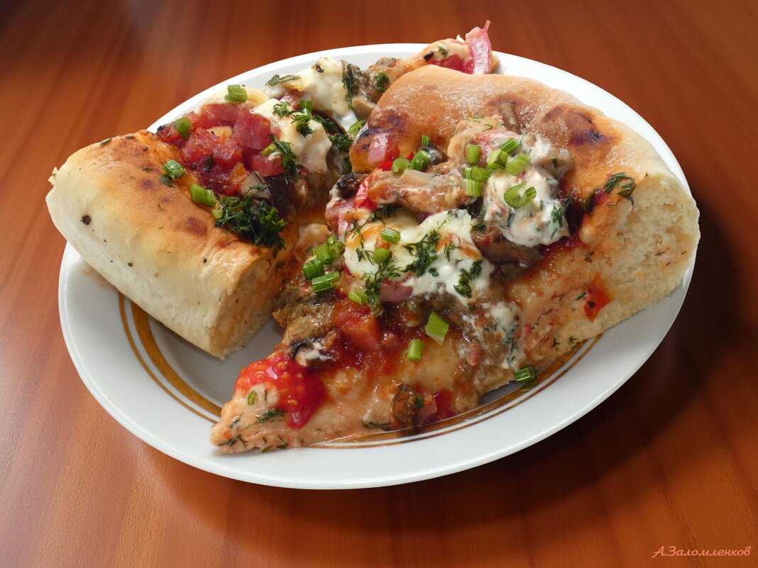 Немного  домашней  пиццы к утреннему чаю... :-) - Андрей Заломленков