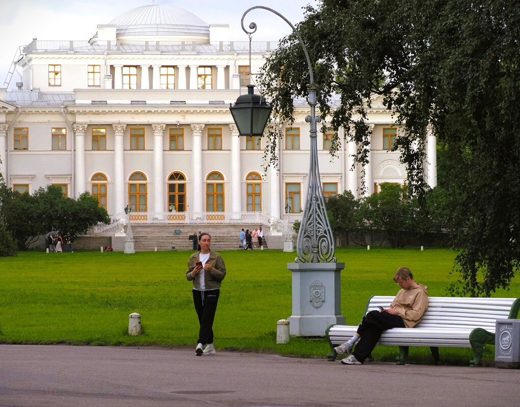 Двое - Магомед .