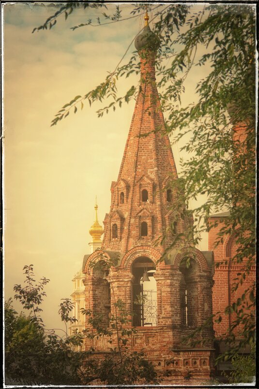 Колокольня в Крутицком подворье. - Руслан 