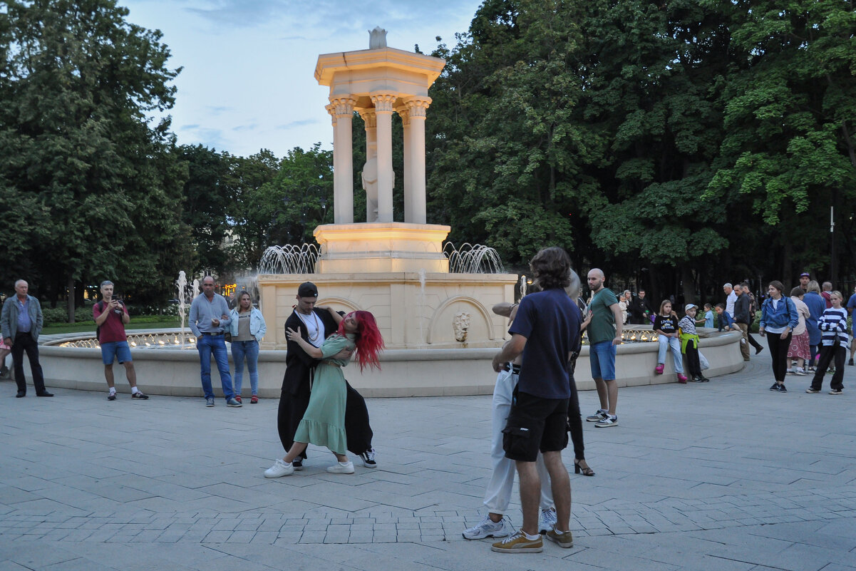Летний вечер в парке - Татьяна Машошина Летний вечер в парке - Татьяна Машошина