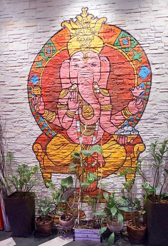 Индийские граффити в Москве - ИРЭН@ .