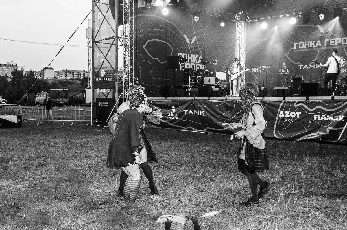 Девчонки зажигают... - Андрей Щетинин