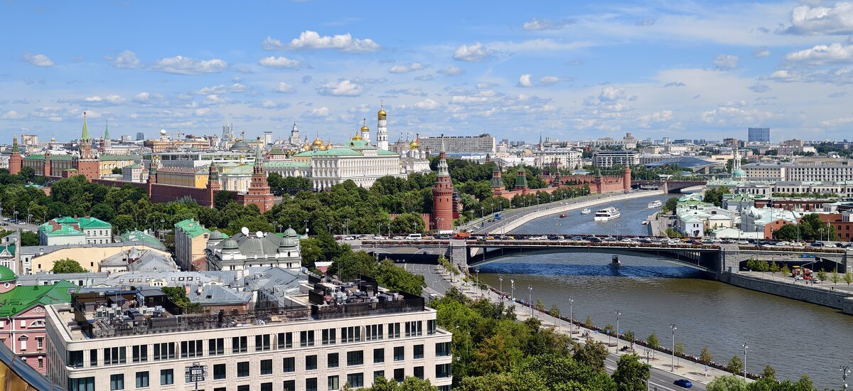 Виды из-под купола храма Христа Спасителя - <<< Наташа >>>