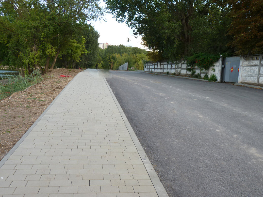 Капитальный ремонт  вокруг озера - Валентин Семчишин