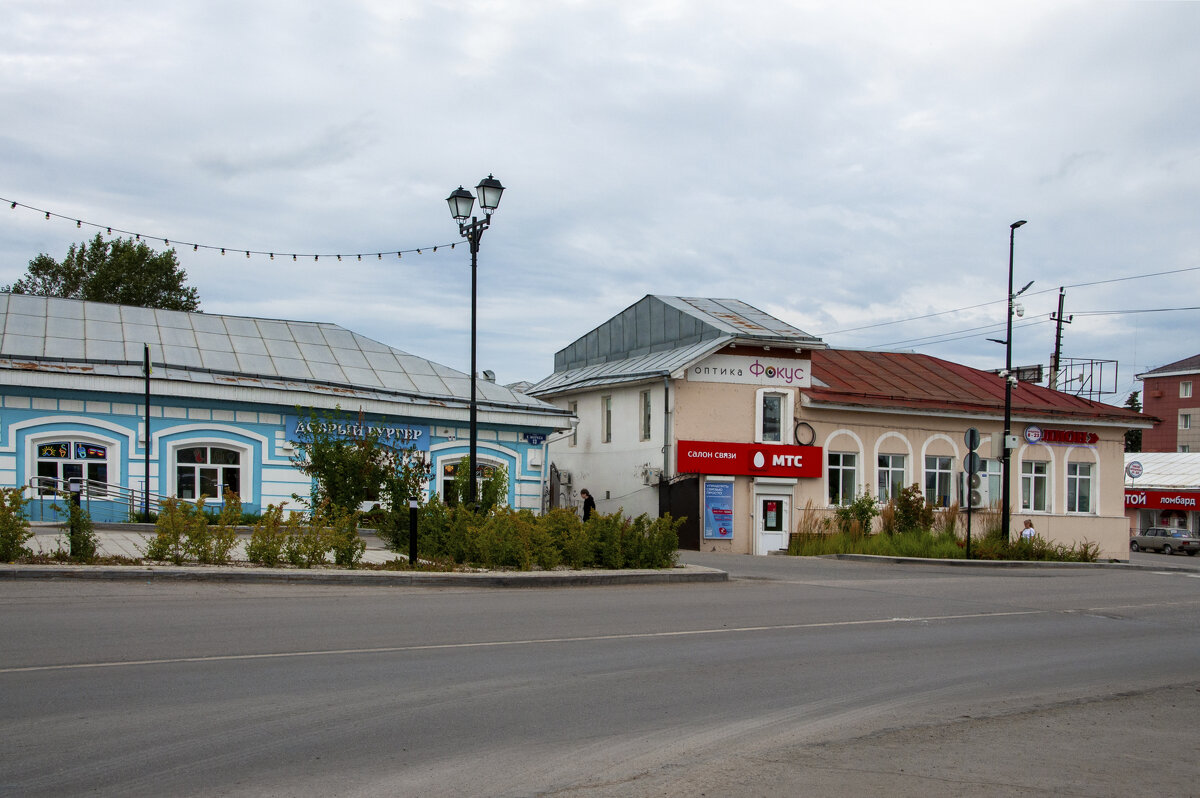 Театральная (бывшая Сылвенская) площадь - Gen 