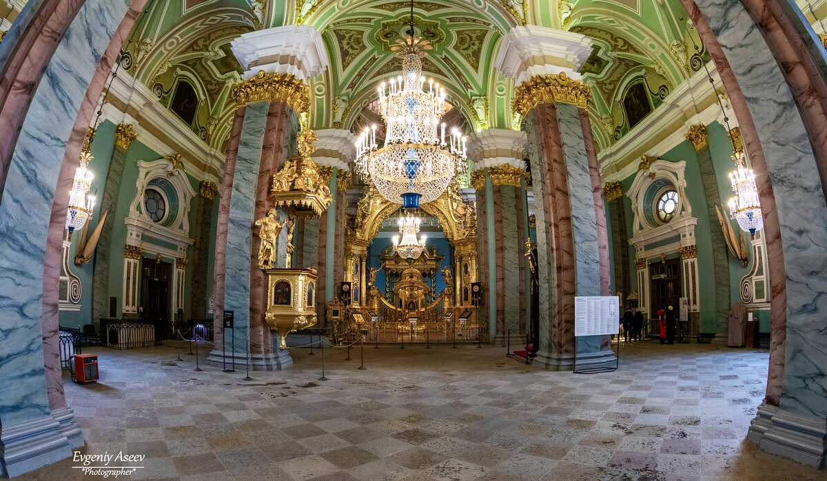 В Петропавловском соборе - Евгений В Петропавловском соборе - Евгений