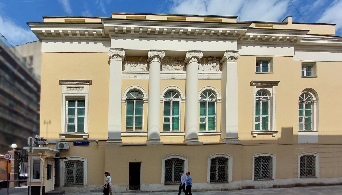 Новый гостиный двор - ИРЭН@ . Новый гостиный двор - ИРЭН@ .