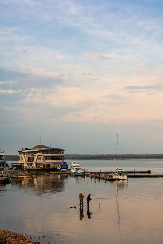 Волга. Вечер. Рыбаки. - Дмитрий Печенкин