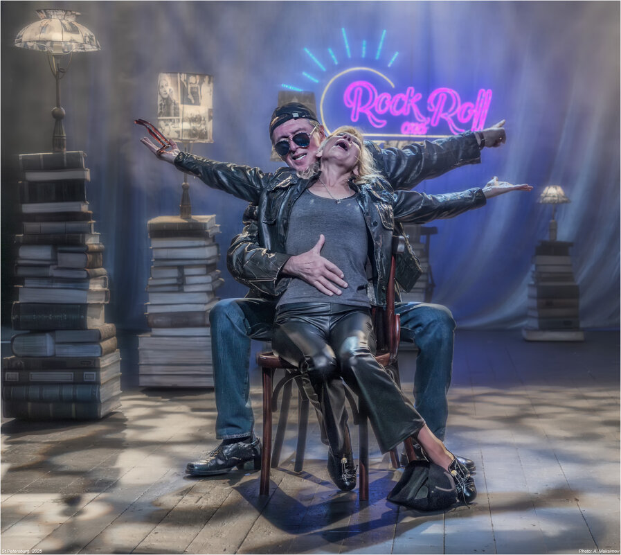 Актёры з. а. России Дарья Юргенс и з. а. России Валерий Соловьёв. - Александр Максимов