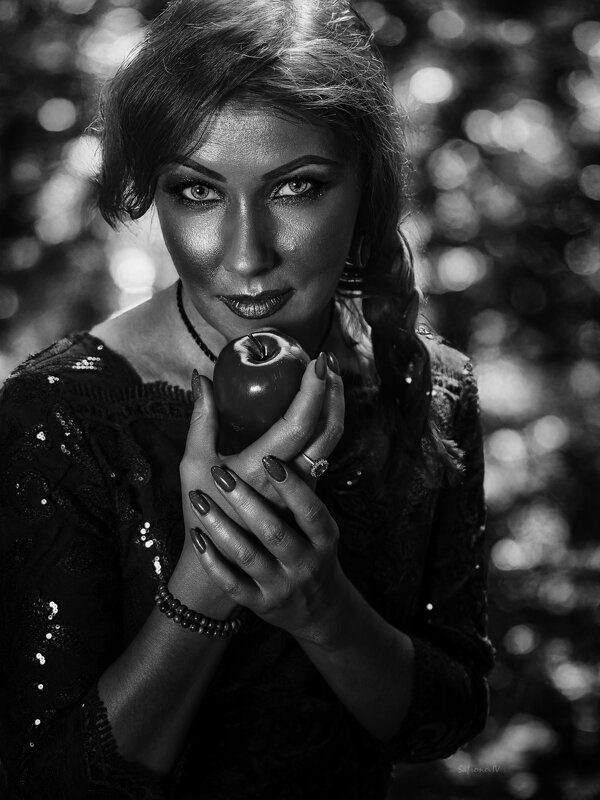 Тайна яблока: портрет соблазна - Джованни Луче