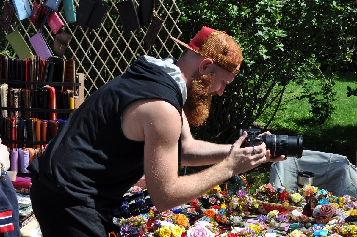 Поклонник розочек,,,,) - Анатолий Колосов