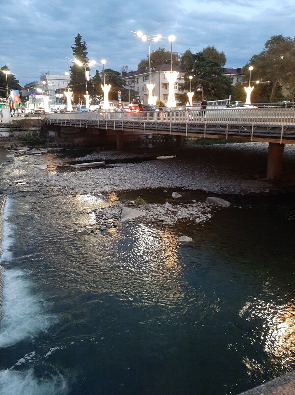 Вечерний Сочи у реки - Tata Wolf