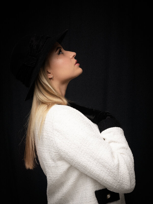 Софи в студии - Максим 