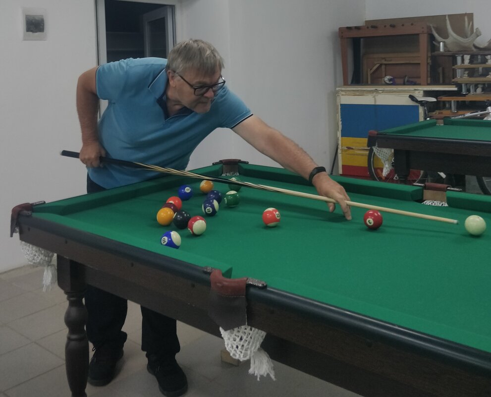 Играем в американский пул - Андрей Хлопонин