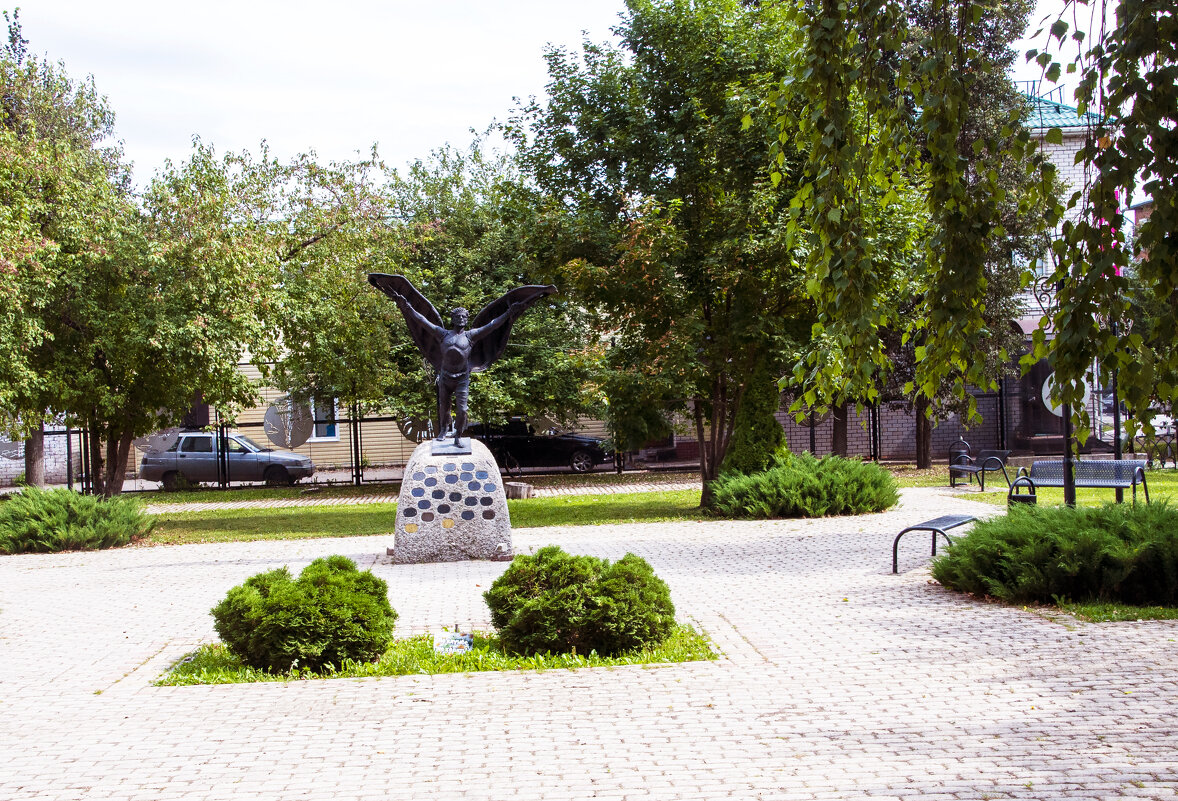 В сквере воздухоплавателей - Gen 