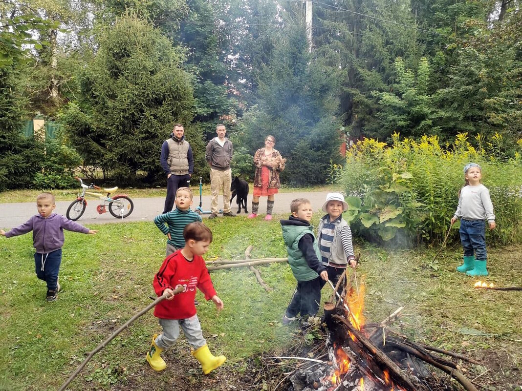 Прощальный костёр на даче. - Ольга Довженко Прощальный костёр на даче. - Ольга Довженко