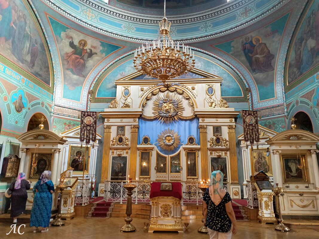 Убранство Смоленской церкви - Любовь Сахарова Убранство Смоленской церкви - Любовь Сахарова