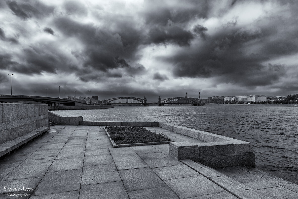 Суровый Питер - Евгений Суровый Питер - Евгений