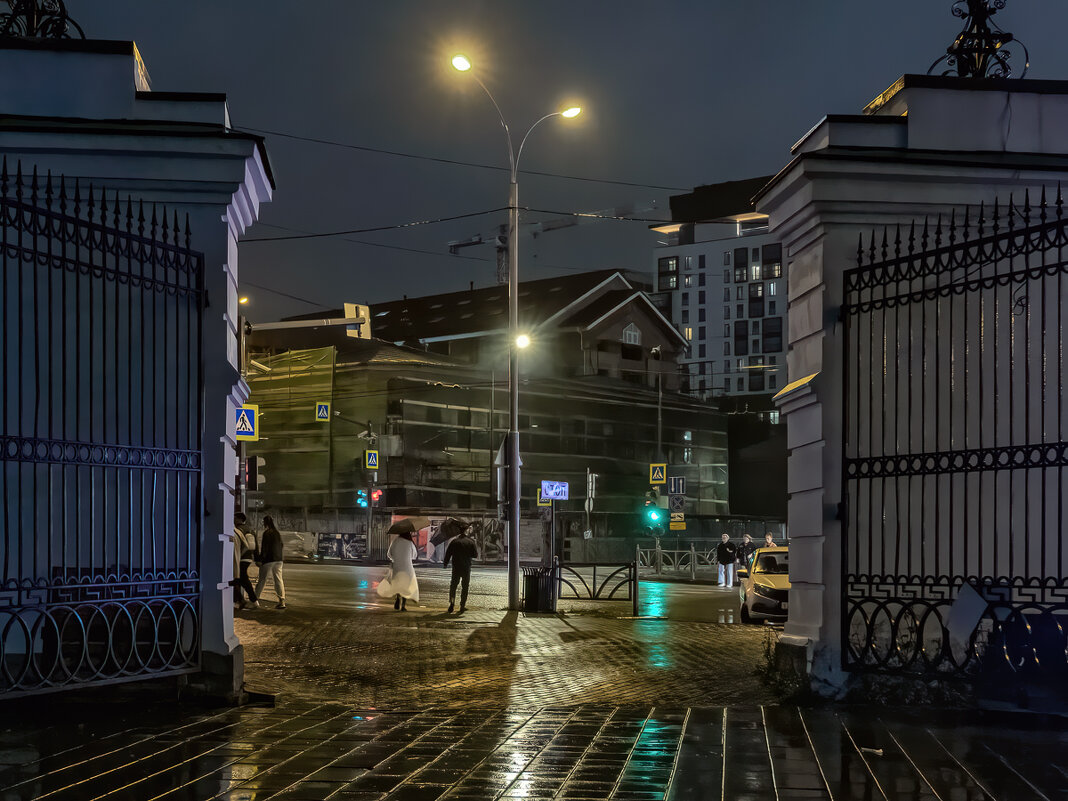 Дождливый вечер, Екатеринбург - Сергей Шатохин Дождливый вечер, Екатеринбург - Сергей Шатохин