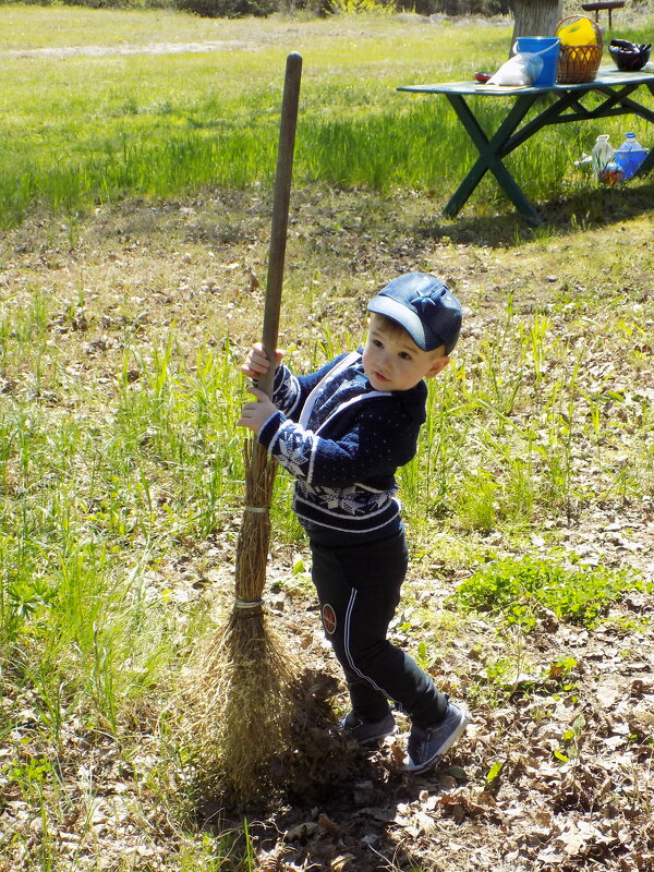Да-а, ребята, подмести бы тут не мешало...) - Константин Штарк