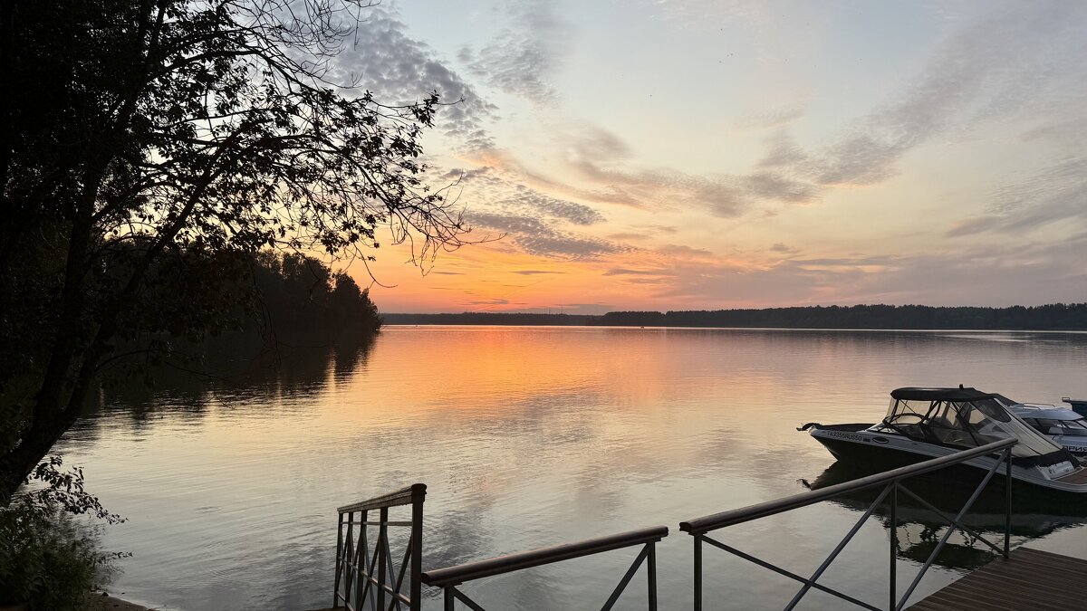 «Самое важное солнце говорит без слов» - Арина Невская