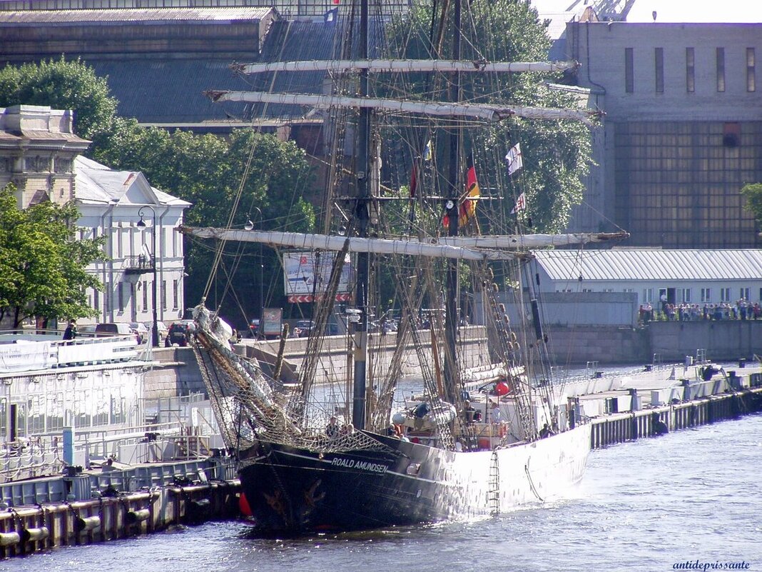 На НЕВЕ... - vadim 