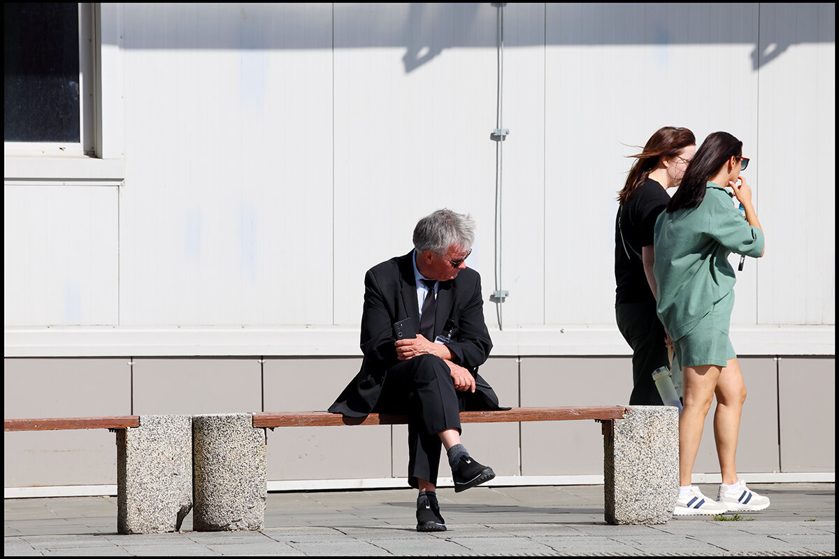 Тротуар с наклоном - Сергей Премонишын